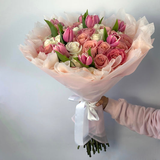 Amour Luxury Bouquet